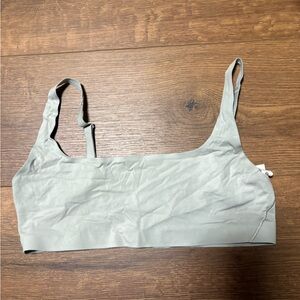 lululemon Nulu Sports Bra, size 8